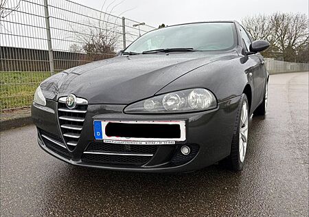 Alfa Romeo 147 1.6 16V TwinSpark, Original TI, TÜV 05/27