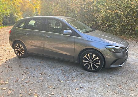 Mercedes-Benz B 250 e MBUX*Navi*AHK*Multibeam-LED