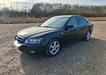 Hyundai Sonata 3.3 V6 GLS / wenig km / sehr gepflegt