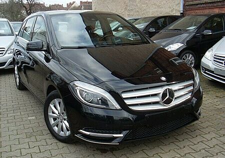 Mercedes-Benz B 200 Autom/Leder/1. Besitz /Exklusiv Paket