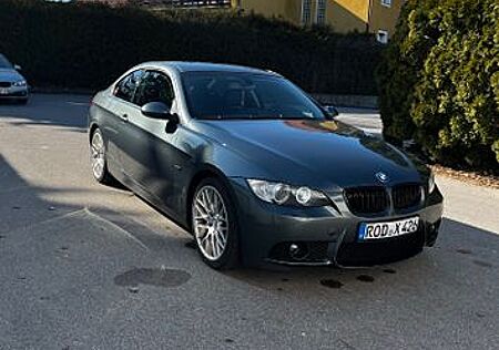 BMW 325i Coupé -
