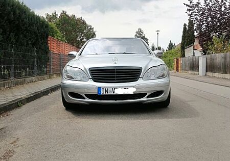 Mercedes-Benz S 320 CDI -
