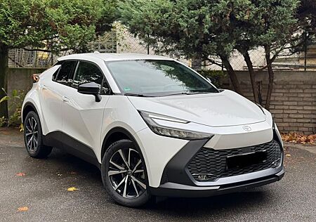 Toyota C-HR 1.8-l-VVTi Hybrid Business Edition Busi...