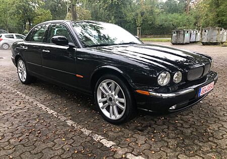 Jaguar XJR ,4.0 Kompressor,Leder beige ESSD,top