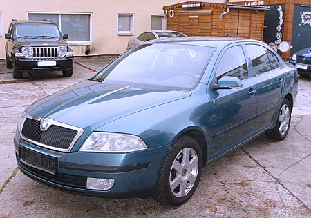 Skoda Octavia 2.0 FSI Elegance 1. Hand