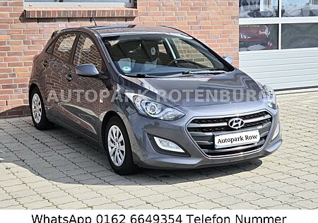 Hyundai i30 1.6 blue Classic Limosine Klima TÜV