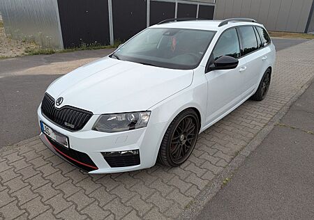 Skoda Octavia 2.0 TSI DSG RS Combi RS