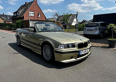 BMW 318i Cabrio E36