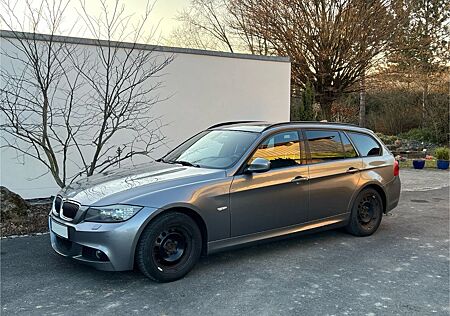 BMW 320d xDrive Touring - M Paket und Panoramadach