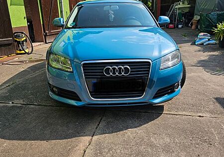 Audi A3 1.6 Attraction Sportback