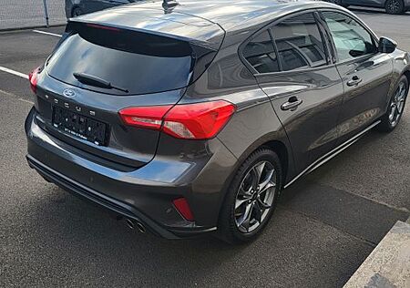 Ford Focus 1,0 EcoBoost 92kW ST-Line