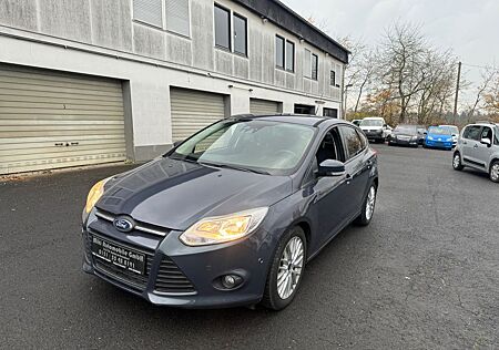 Ford Focus Lim. Sync Edition TÜV&Zahnriemen NEU