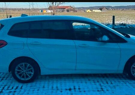 BMW 2er 218 Gran Tourer 218i Advantage Advantage