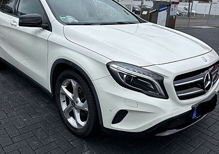 Mercedes-Benz GLA 200 CDI 4MATIC Automatic DIESEL