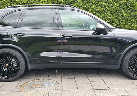 Porsche Cayenne S Diesel S TÜV 2027 BOSE VOLL BLACK PACK