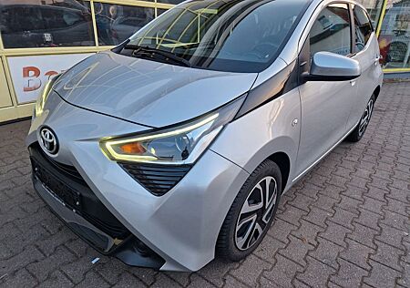 Toyota Aygo (X) Aygo -play