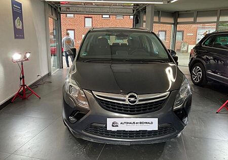 Opel Zafira Tourer 2.0 7-Sitzer BiXenon Kam AHK