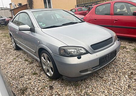 Opel Astra Coupé 2.2 16V Automatik Xenon Klima Alus