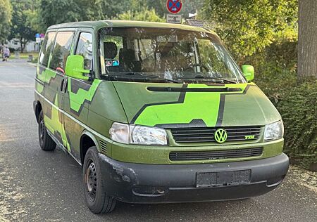 VW T4 Caravelle Volkswagen 2,5-l-Diesel TDI 75kW lang Standard