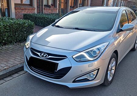 Hyundai i40 cw 1.7 CRDi 100kW Automatik