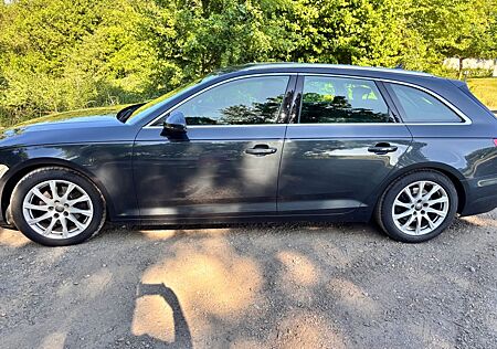 Audi A4 2.0 TDI S tronic sport Avant sport AHK
