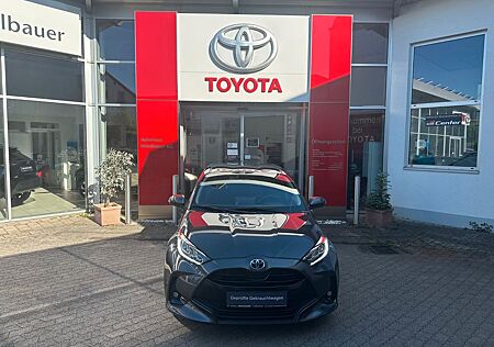 Toyota Yaris Hybrid Club