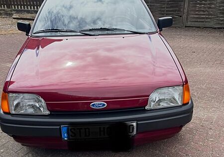 Ford Fiesta Oldtimer 1. Hand 33000 Km
