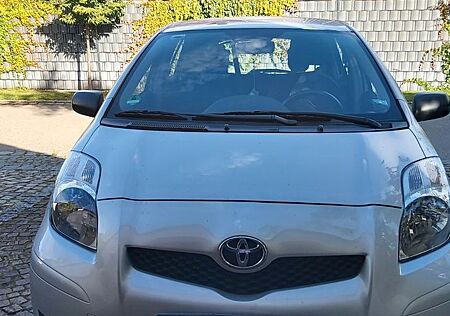 Toyota Yaris 1,33-l-Dual-VVT-i Cool Cool