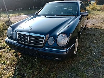 Mercedes-Benz E 320 ELEGANCE