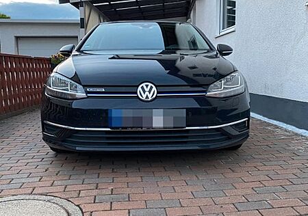 VW Golf Volkswagen 1.5 TSI ACT OPF BlueMotion IQ.DRIVE