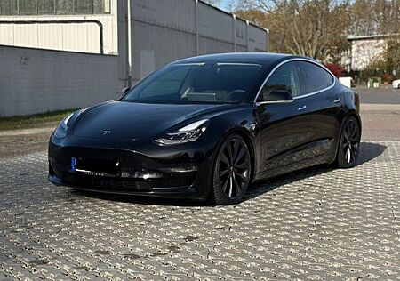 Tesla Model 3 Performance - Allradantrieb mit Dual...