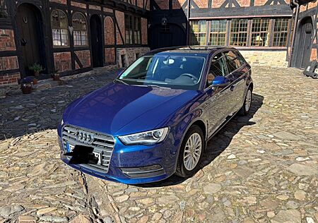 Audi A3 1.4 TFSI cod u.S tronic Ambition Sportb. ...