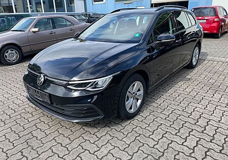 VW Golf Volkswagen VIII Var. TDI Life-ACC-LED-Navi-Massage