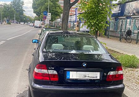 BMW 318i -