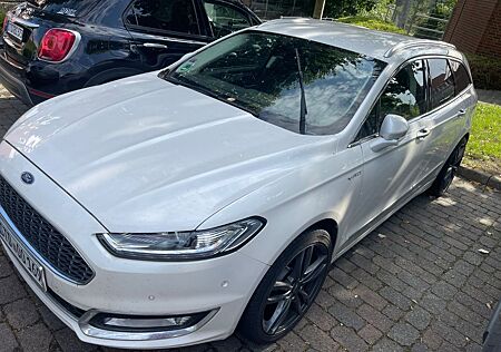 Ford Mondeo , Vignale, Leder, Standheizung, 180 PS,