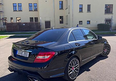 Mercedes-Benz C 350 BlueEFF. AVANTGARDE Autom. AMG-Look