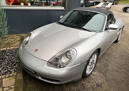 Porsche Boxster 2.7 220PS Mod.01, Scheckheft Motor fest