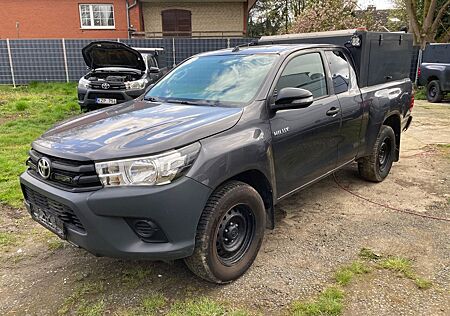 Toyota Hilux Extra Cab,3x mit Seilwinde,nettoexp:17500€