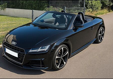Audi TT Roadster 45 TFSI S-TR 5JG+XEN+NAV+SHZ+GR