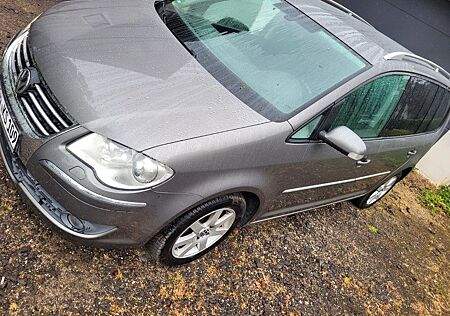 VW Touran Volkswagen 1.4 TSI Highline, Xenon, Navi