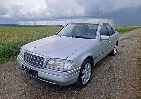 Mercedes-Benz C 180 ELEGANCE Automatik Tüv neu Top Ausstattung