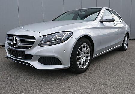 Mercedes-Benz C 180 CGI Avantgarde NAVI/PDC/AMBIENTE