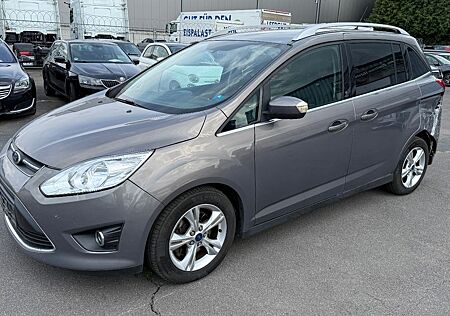 Ford Grand C-Max Champions Edition 7-Sitzer, gepflegt