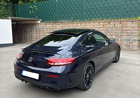 Mercedes-Benz C 220 C Coupe 220d | AMG Line | 360 Grad Junge Sterne