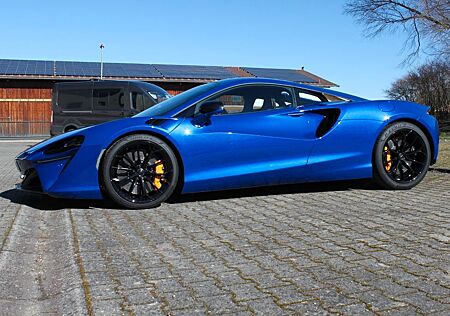 McLaren Artura Modell 2025!!! NP 298000.--