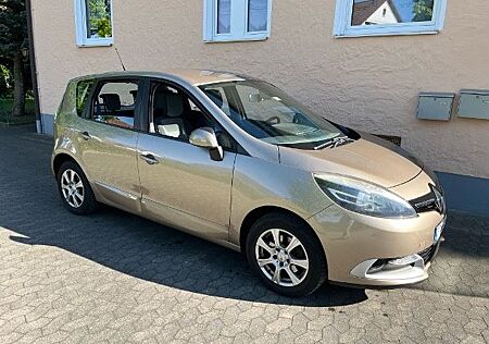 Renault Scenic dCi 110 1.HAND, TÜV, TEMPOMAT, 8-ALU