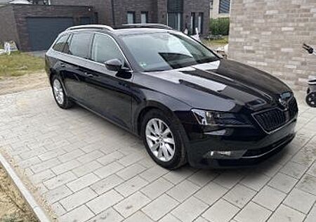 Skoda Superb 2.0 TDI SCR 140kW DSG PREMIUM EDIT CO...