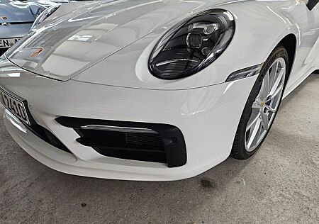 Porsche 992 Carrera Coupé unfallfrei BRD