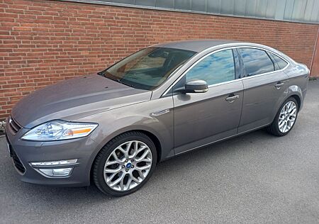 Ford Mondeo LIMOUSINE/TITANIUM/XENON/AUT/VOLLEDER/AHK