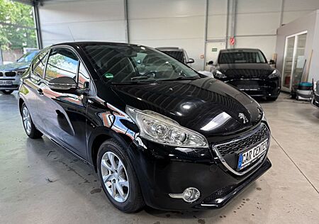 Peugeot 208 Style LM|PDC|SHZ|2.Hand|TÜV Neu